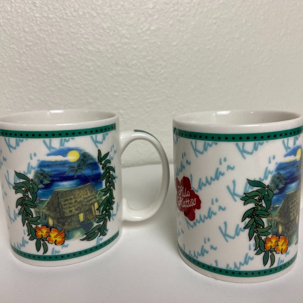 NWOT Set of 2 Vintage 2002 Hilo Hattie  Hawaiian Coffee Mugs Cups